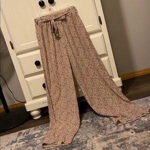 Flowered loose dress pants